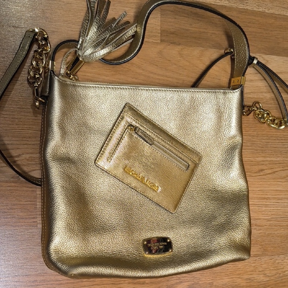 Michael Kors Gold Leather Shoulder Bag & Card Holder 😍 Shimmery 😍